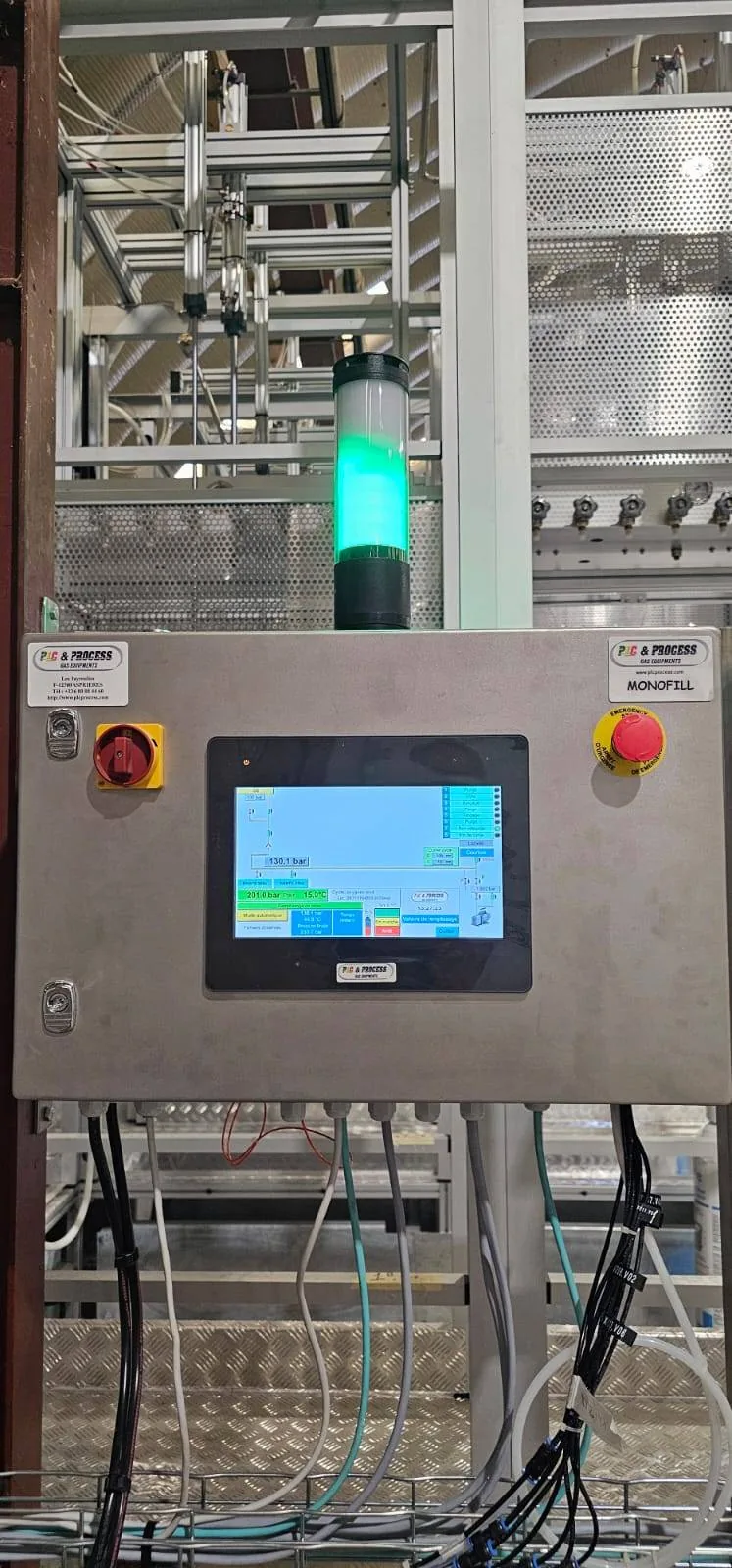 Cryogenic liquid filling system in operation